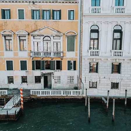 Ca' Luce Canal Grande Gæstehus 4*